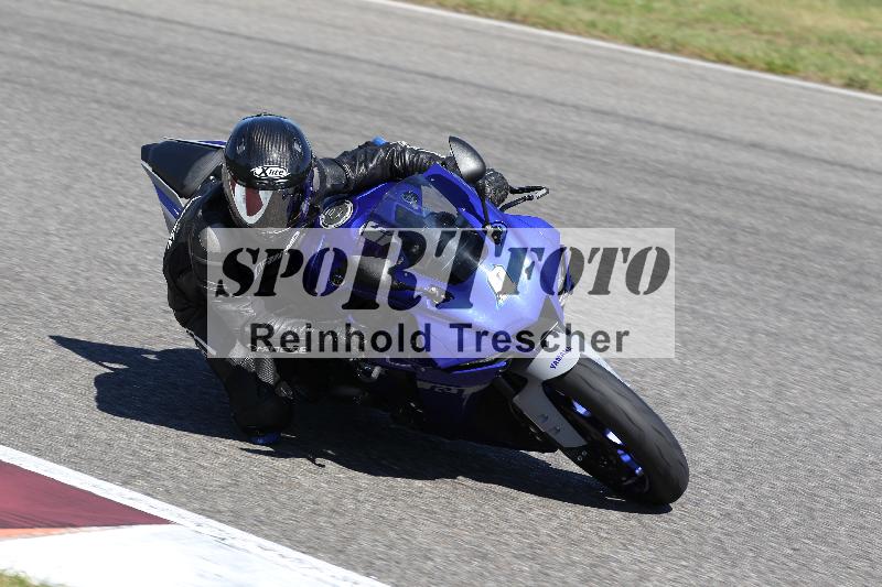 /Archiv-2025/48 25.08.2025 Cornu Master School ADR/blau-bleu/0-5